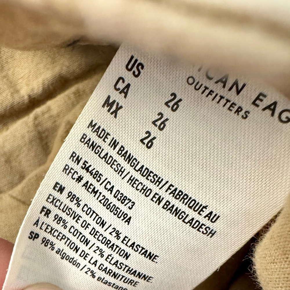 American Eagle Outfitters Tan Flat Front Shorts - Picture 3 of 4